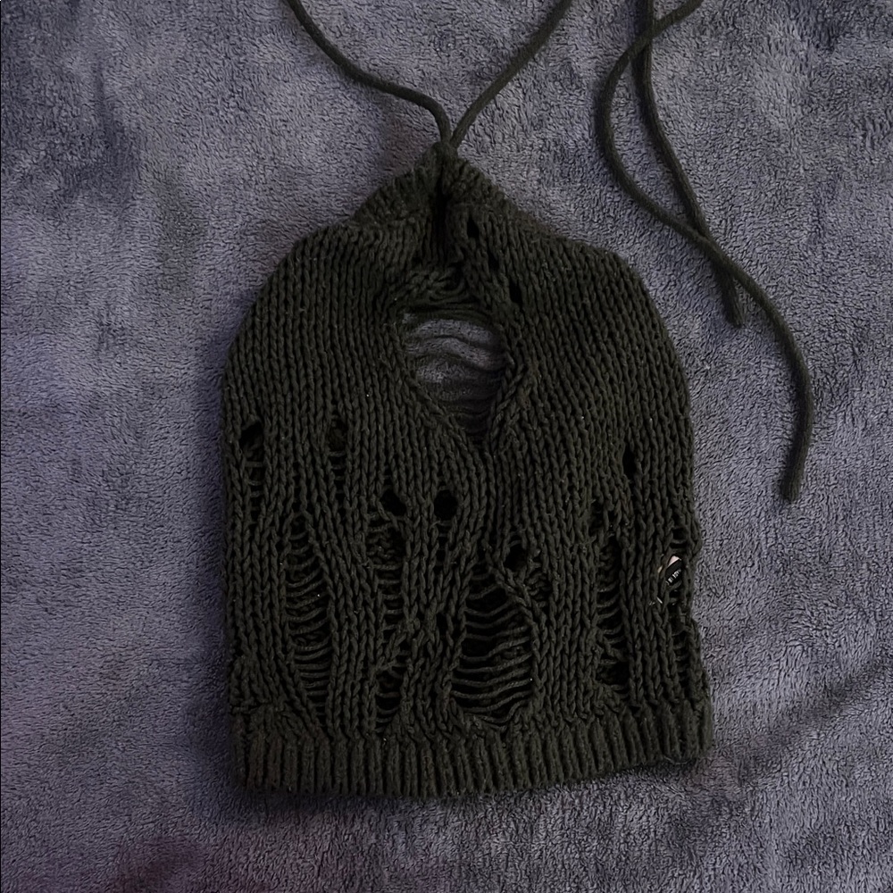 SHEIN Black Knit Crop Top